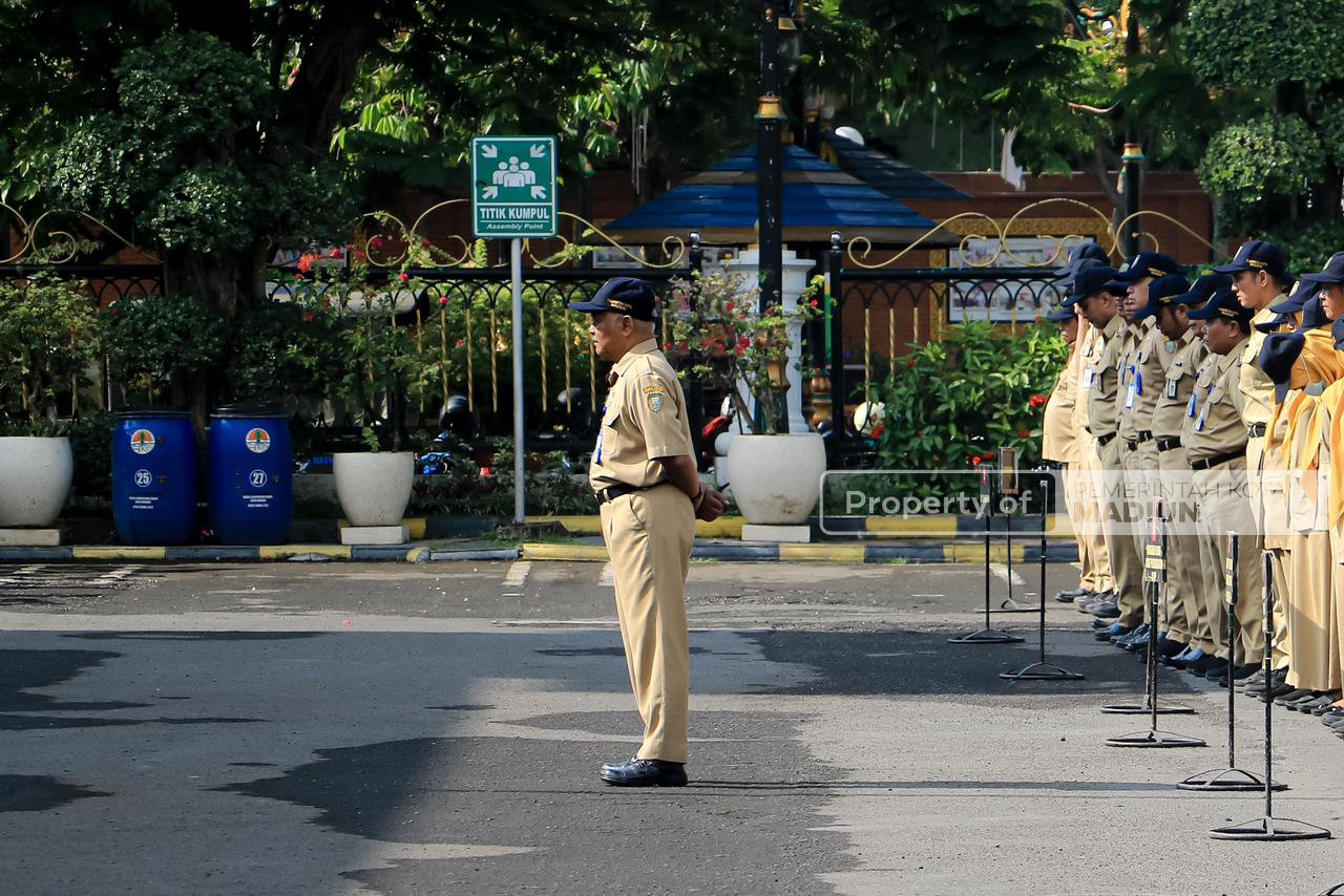 Pimpin Apel di Balai Kota, Sekda Ajak ASN Terus Tingkatkan Kinerja dan Pelayanan