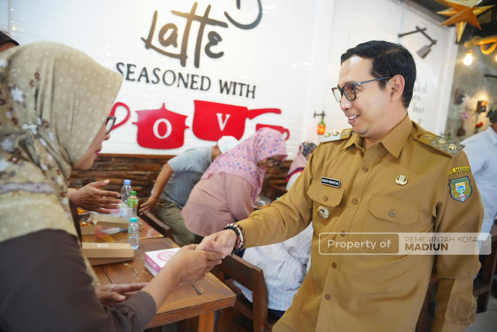 Perkuat Daya Saing UMKM, Plt Wali Kota Dorong Sertifikasi Halal Jadi Value Produk