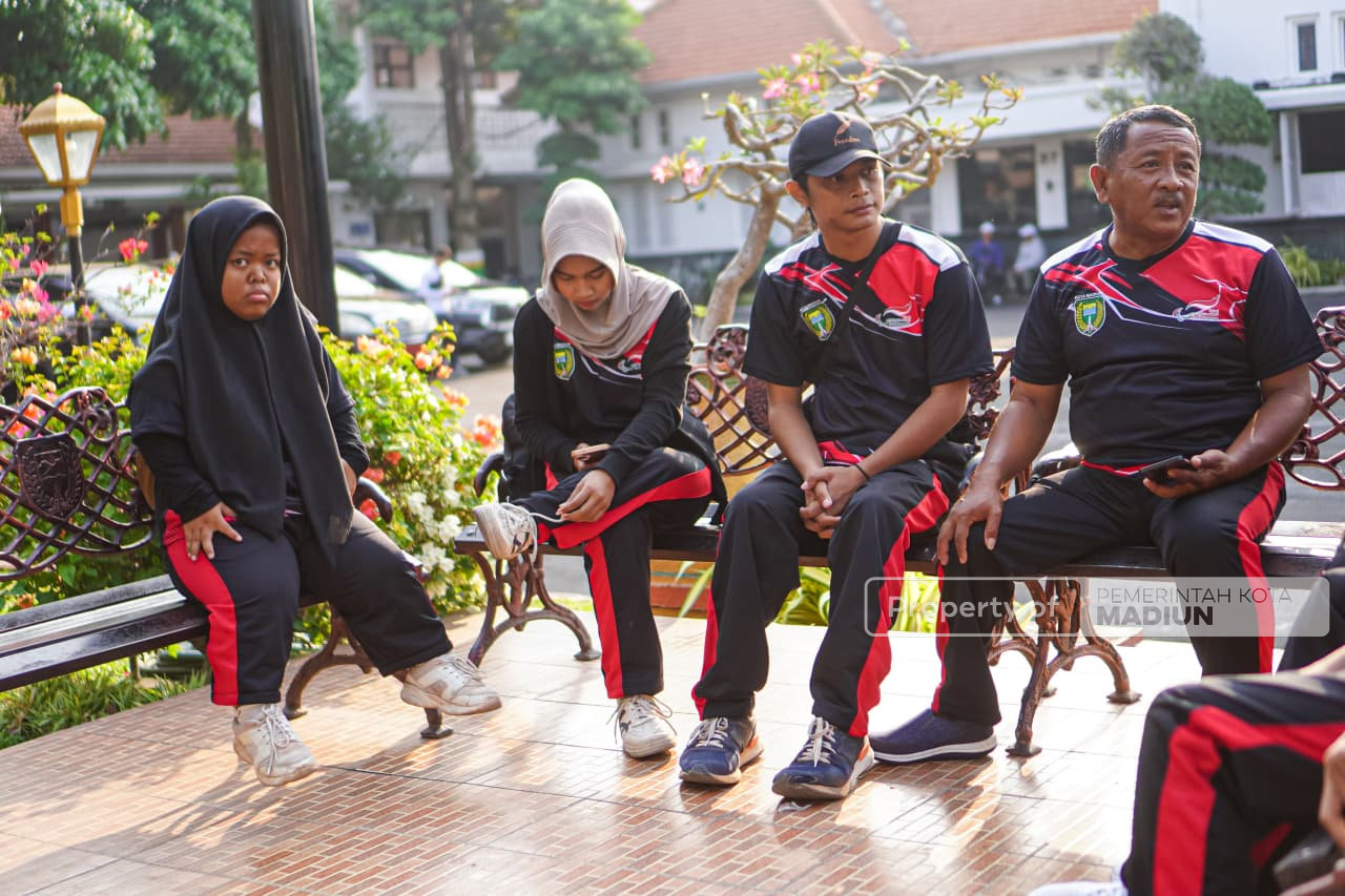 Berangkatkan Enam Atlet NPCI ke Keparprov Jatim, Plt Wali Kota Pastikan Pendampingan dan Kawal hingga Pertandingan Selesai