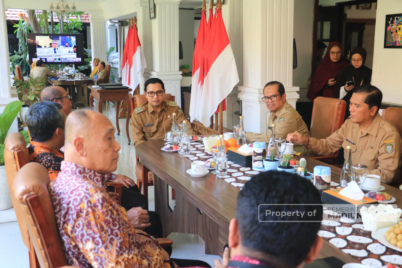 Perkuat Pembangunan dari Bawah, Plt Wali Kota Dorong Akademisi Turun ke Kelurahan