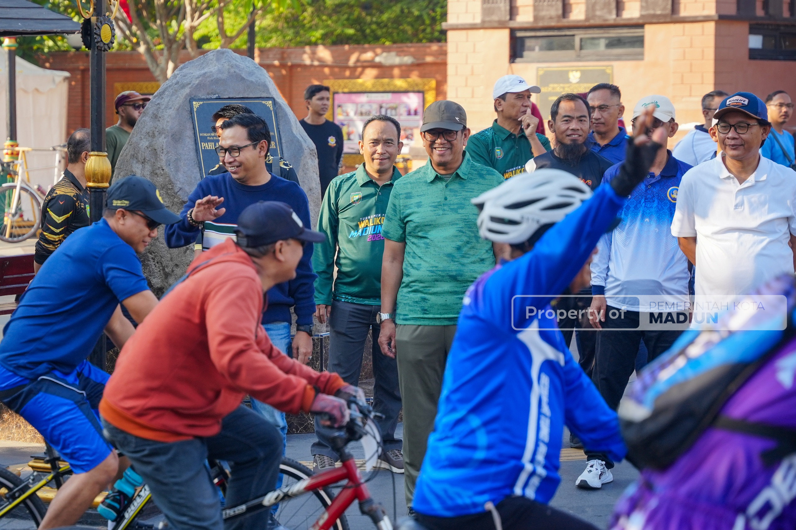Ratusan Peserta Turut Jelajahi Kota Pendekar Lewat Madiun Discovery Bike 2026