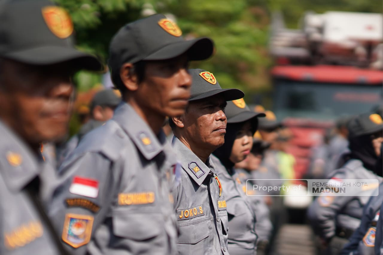 Perkuat Perlindungan Masyarakat, Plt Wali Kota Madiun Dorong Satlinmas Sigap Hadapi Kondisi Darurat