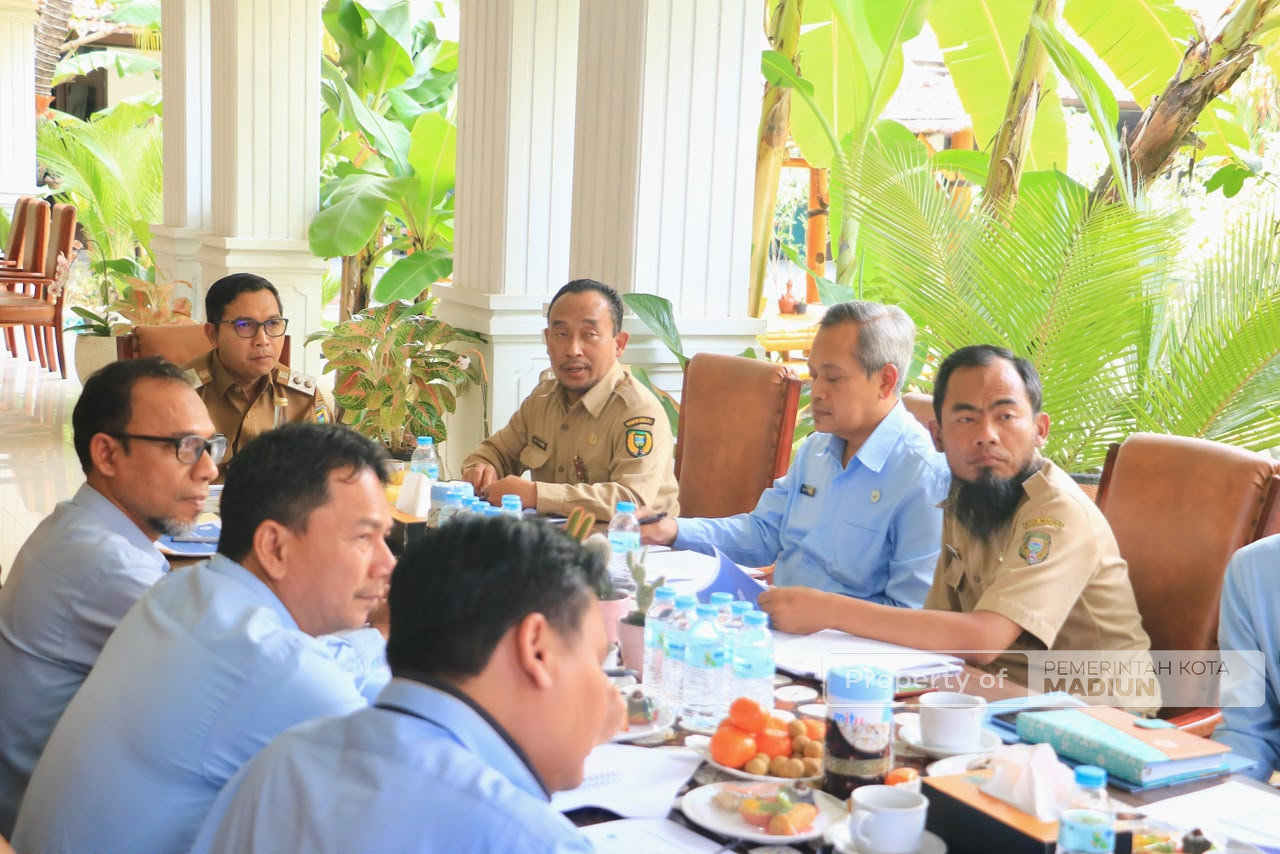Dorong Perumda Tirta Taman Sari Lebih Profesional, Plt Wali Kota Tekankan Fokus pada Pelayanan