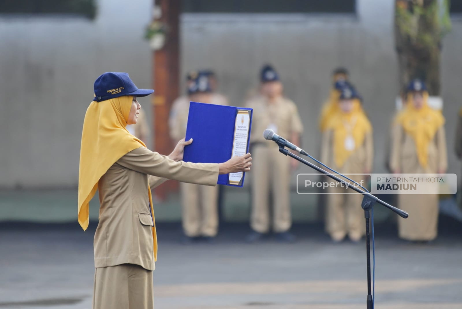 Pemkot Madiun Bakal Bagikan Tiga Ribu Bendera Merah Putih, Simbolis Dilakukan Plt Wali Kota Saat Apel