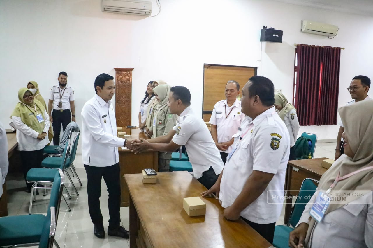 Buka Pelatihan Bahasa Inggris Bagi Aparatur, Plt Wali Kota Ingin ke Depan Juga Bahasa Mandarin
