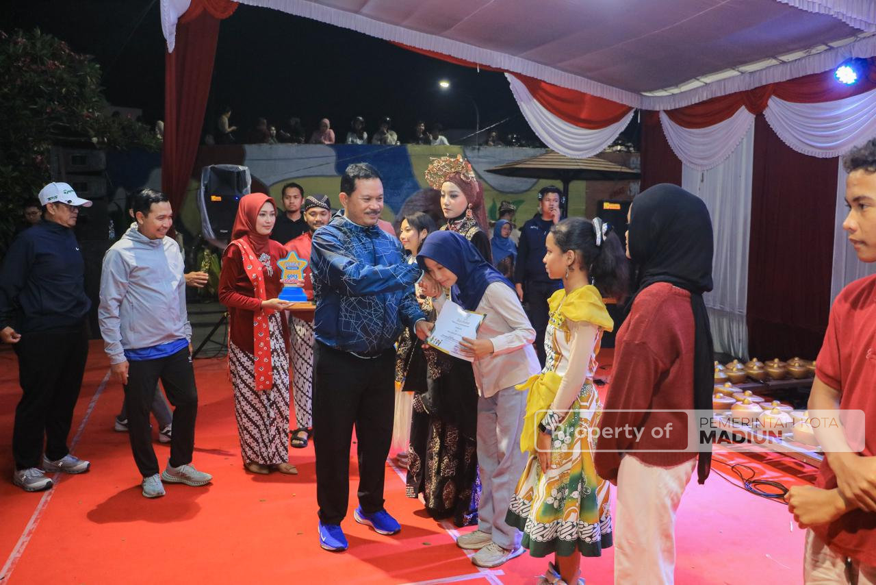 Hadiri Bantaran Night Culinary, Wali Kota Madiun Tekankan Kebersihan Fasilitas Umum