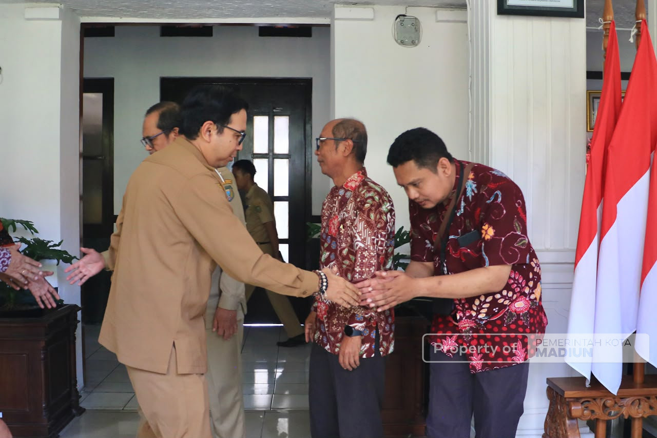 Perkuat Pembangunan dari Bawah, Plt Wali Kota Dorong Akademisi Turun ke Kelurahan