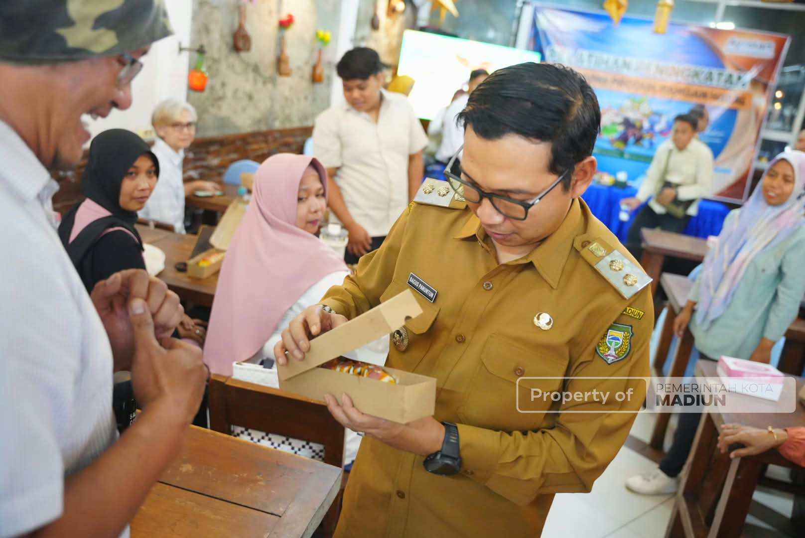 Perkuat Daya Saing UMKM, Plt Wali Kota Dorong Sertifikasi Halal Jadi Value Produk
