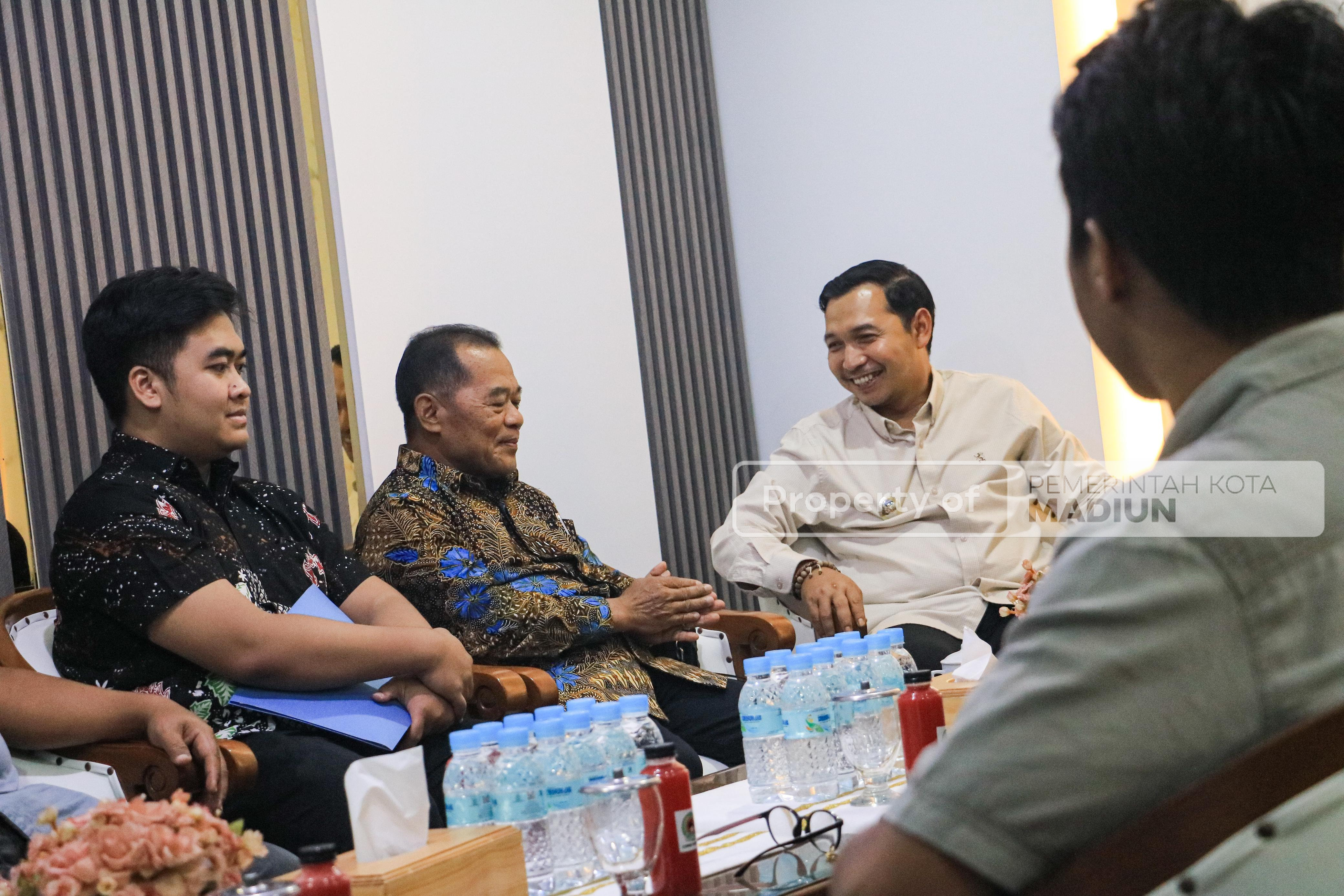 Terima Audiensi Terkait PBG dan Andalalin, Wawali Tegaskan Proses Wajib Sesuai Regulasi