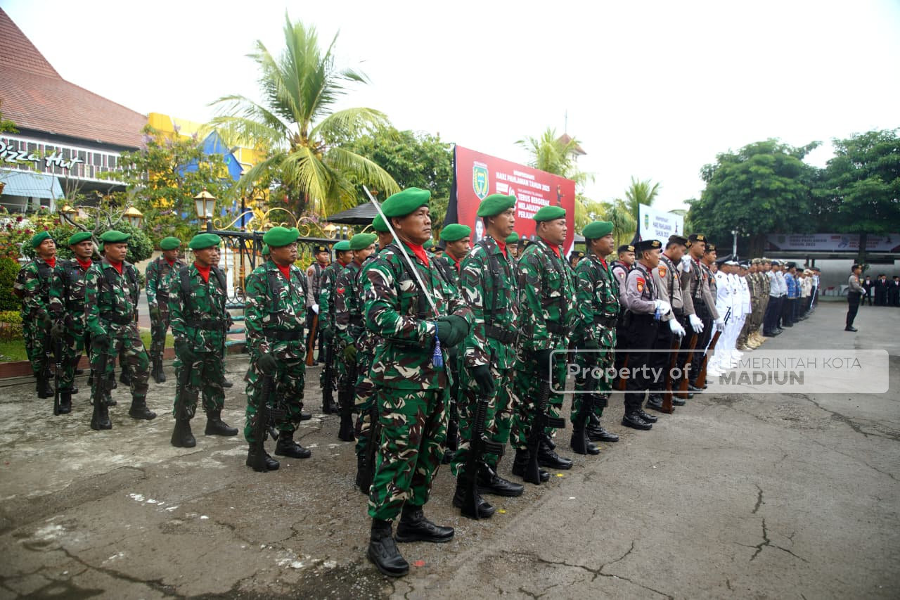 Pimpin Apel Hari Pahlawan, Wali Kota Harap Semangat Pejuang Terus Hidup di Kota Madiun