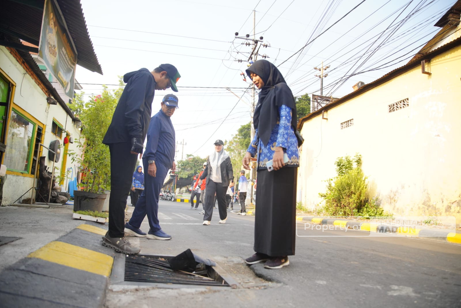 Tak Sekadar Gowes, Plt Wali Kota Temukan Persoalan dan Selesaikan di Tempat