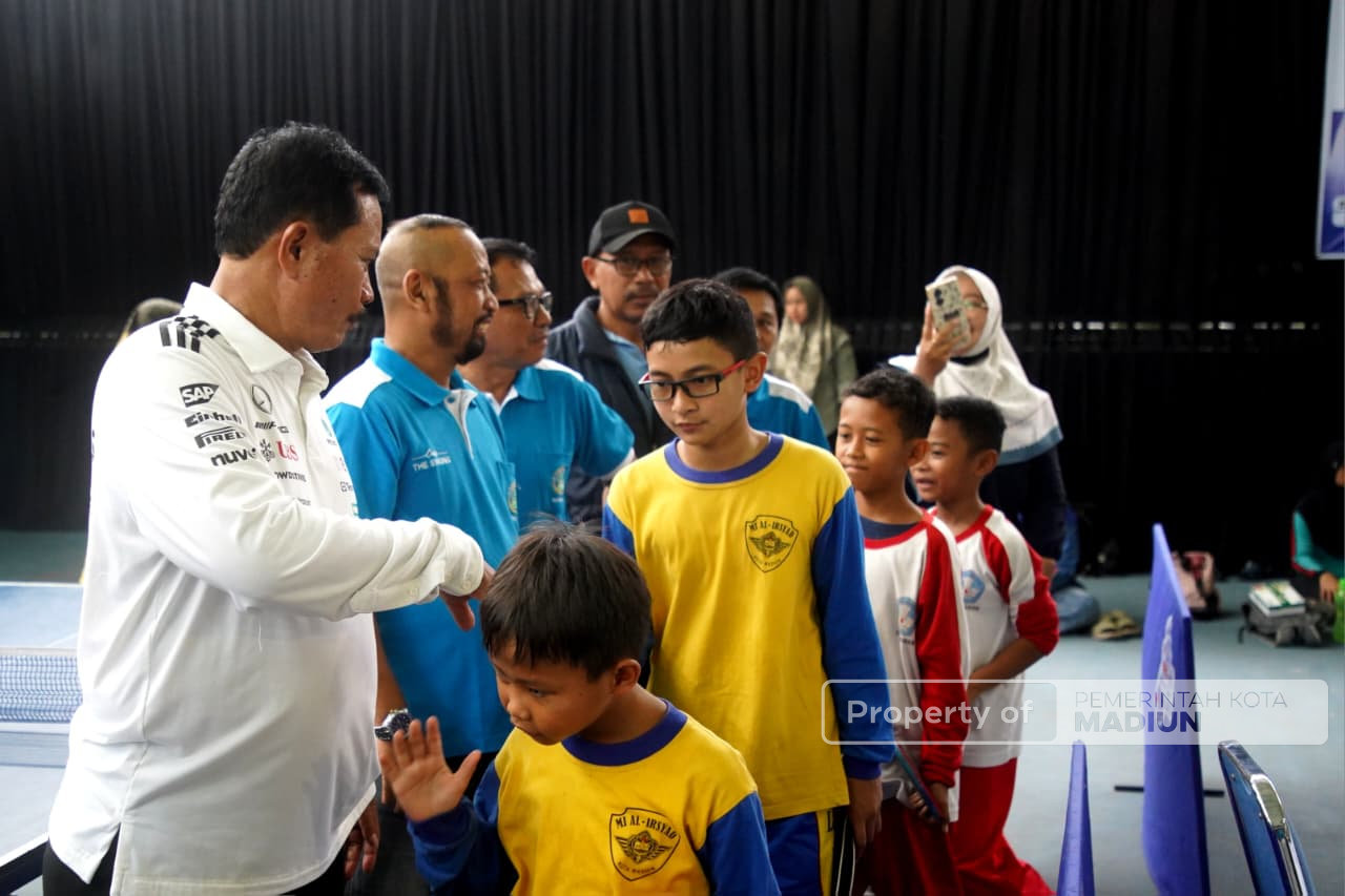 Kejurkot Tenis Meja 2025 Dibuka, Wali Kota Madiun Dorong Pembinaan Atlet Sejak Dini